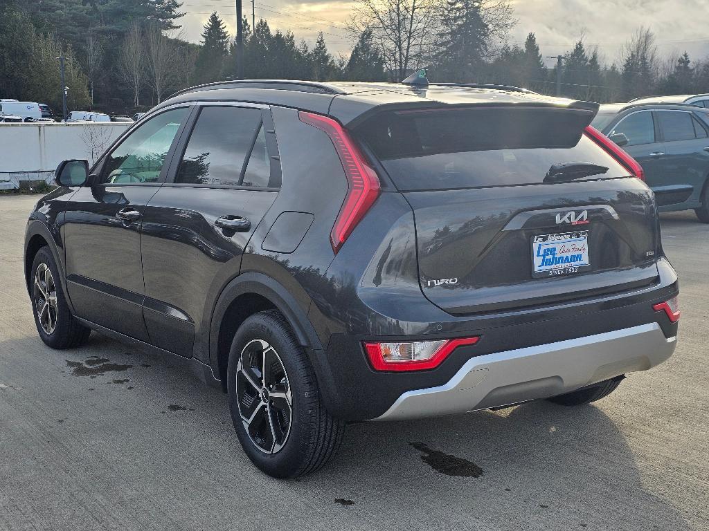 new 2025 Kia Niro car, priced at $28,945