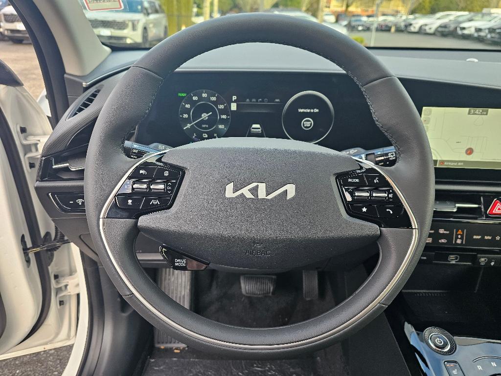 new 2025 Kia Niro EV car, priced at $33,995