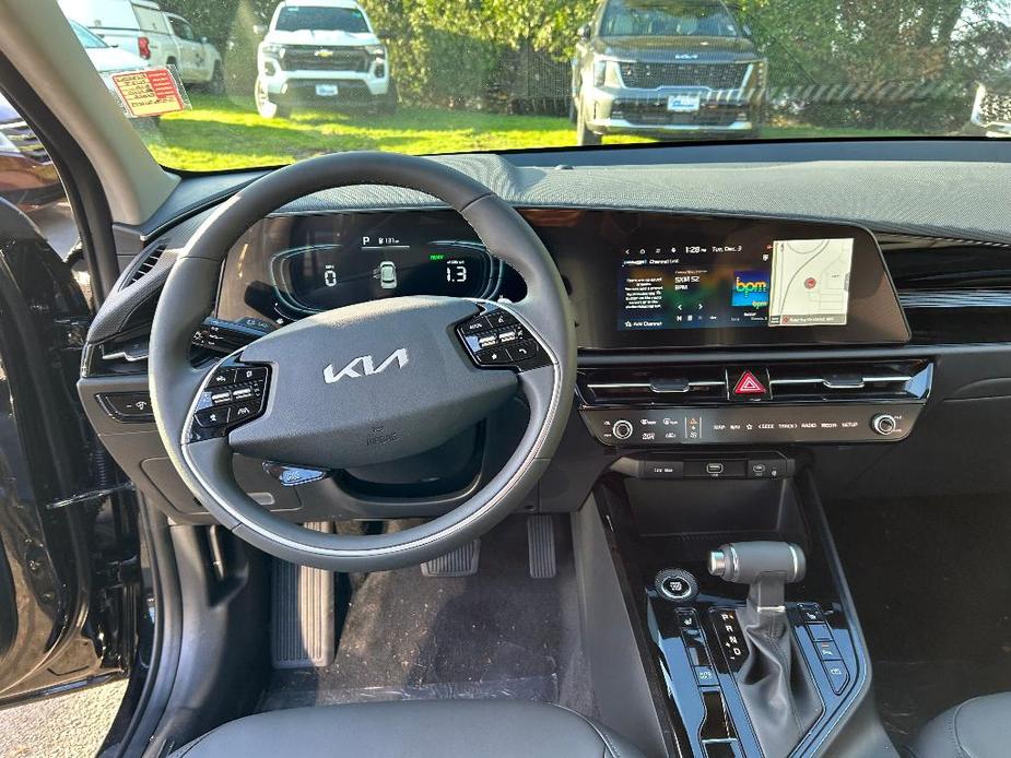 new 2025 Kia Niro car, priced at $31,382