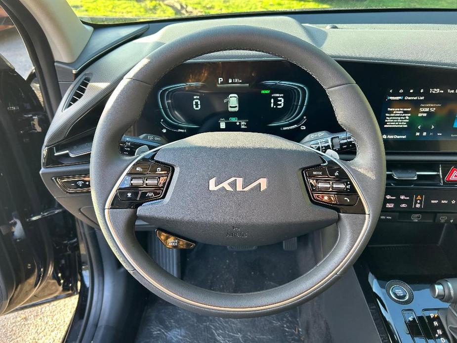 new 2025 Kia Niro car, priced at $31,382