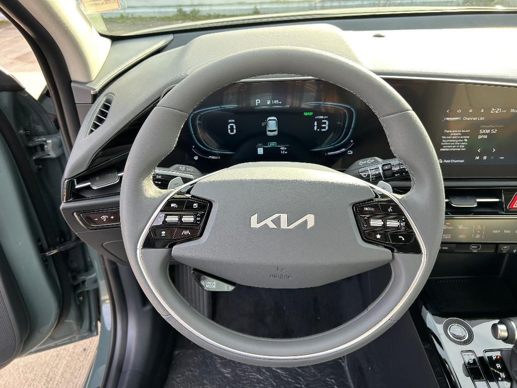 new 2025 Kia Niro car, priced at $30,865