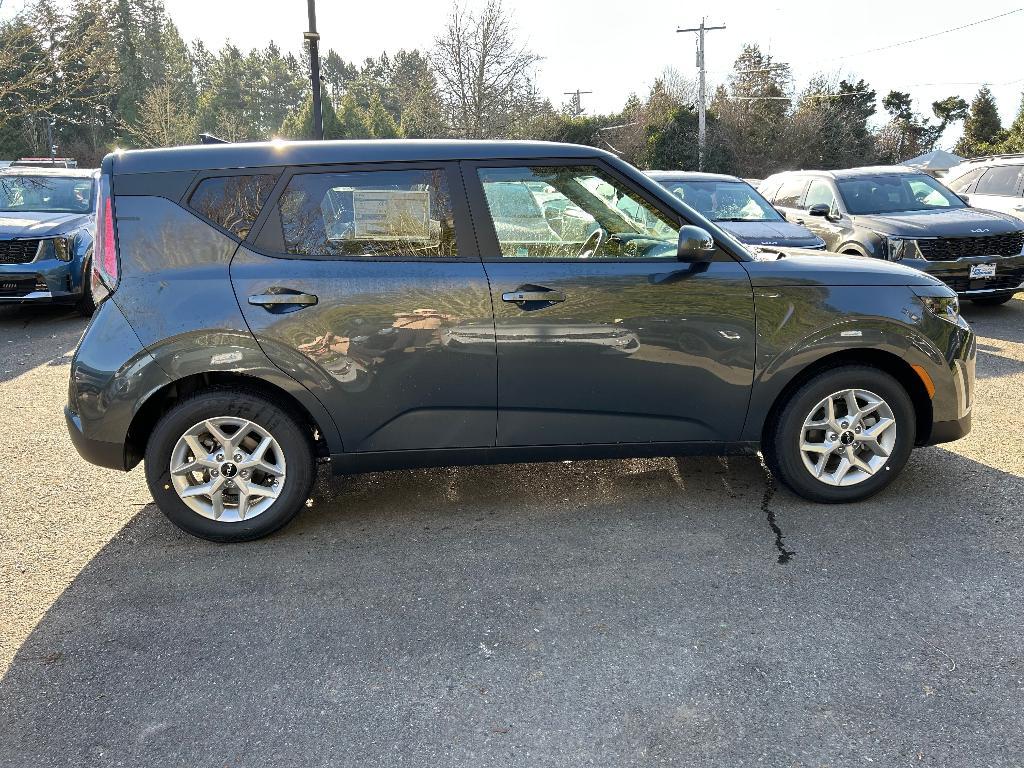 new 2025 Kia Soul car, priced at $23,579