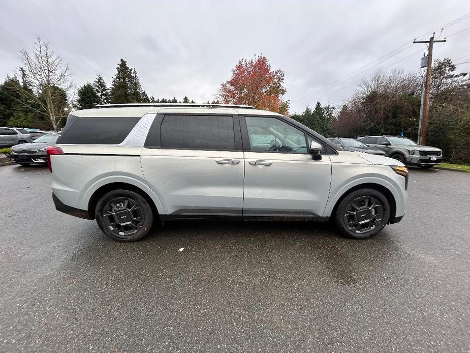 new 2025 Kia Carnival Hybrid car, priced at $43,885