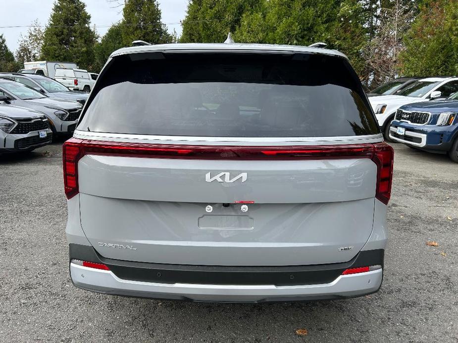 new 2025 Kia Carnival car, priced at $44,348