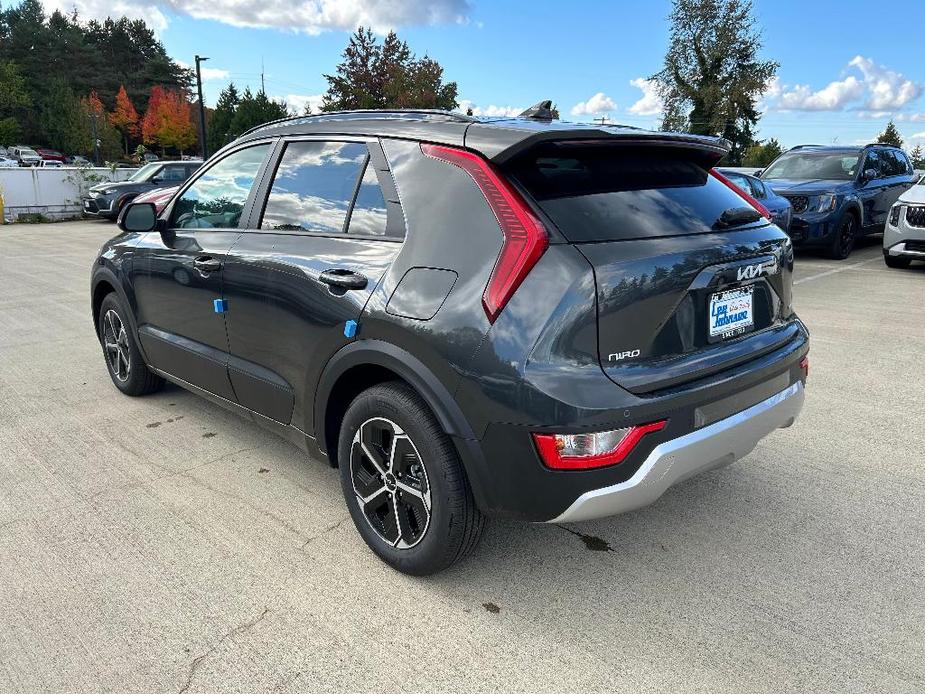 new 2025 Kia Niro car, priced at $31,011