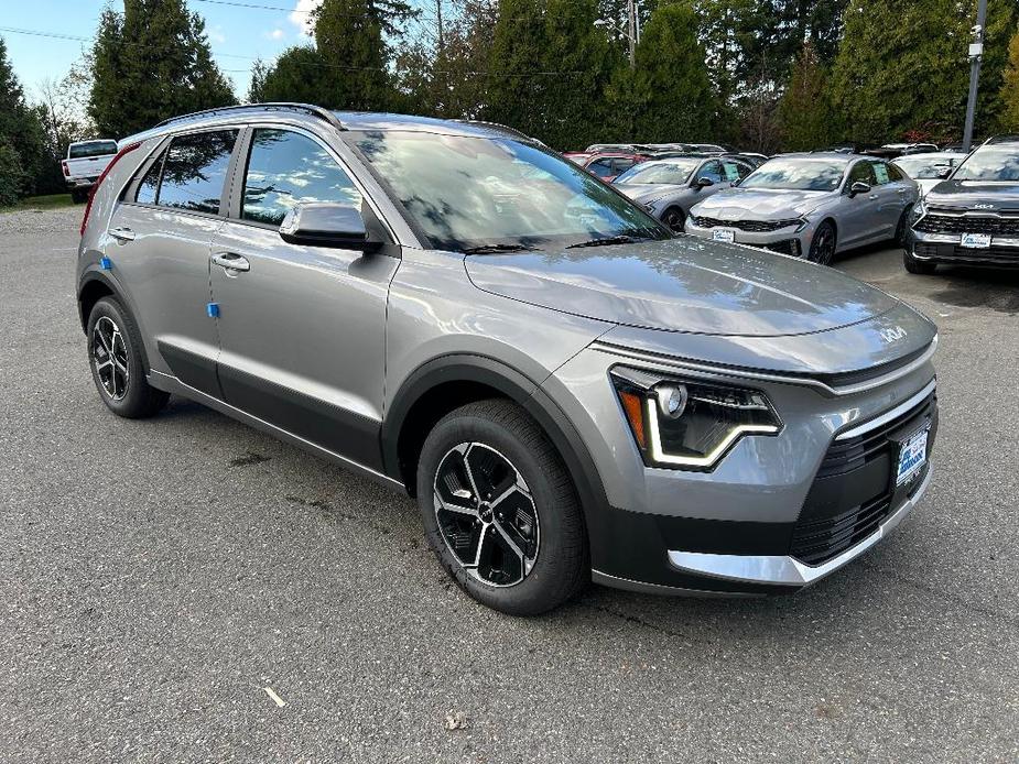 new 2025 Kia Niro car, priced at $29,675