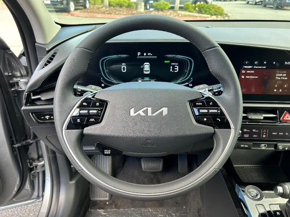 new 2025 Kia Niro car, priced at $29,675