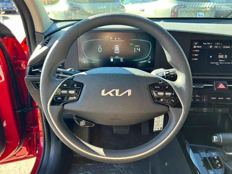 new 2025 Kia Niro car, priced at $28,657