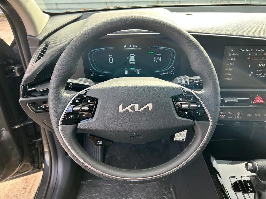 new 2025 Kia Niro car, priced at $28,240