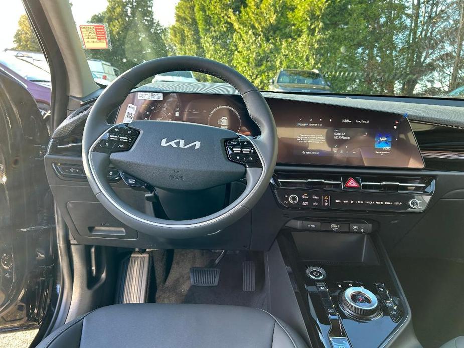 new 2025 Kia Niro EV car, priced at $36,039