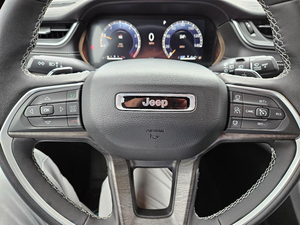 new 2024 Jeep Grand Cherokee L car, priced at $55,985