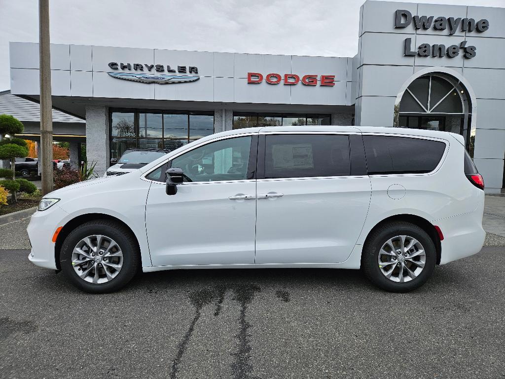 new 2026 Chrysler Pacifica car, priced at $42,685