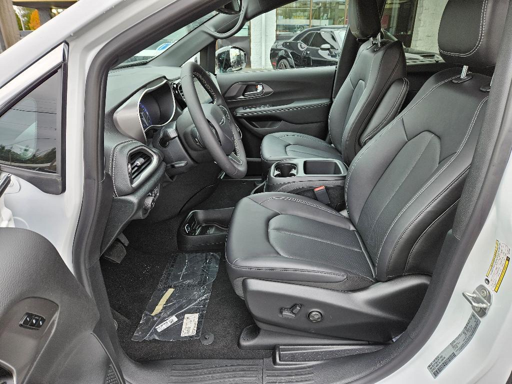 new 2026 Chrysler Pacifica car, priced at $42,685