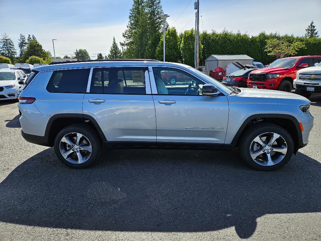 new 2024 Jeep Grand Cherokee L car, priced at $56,907