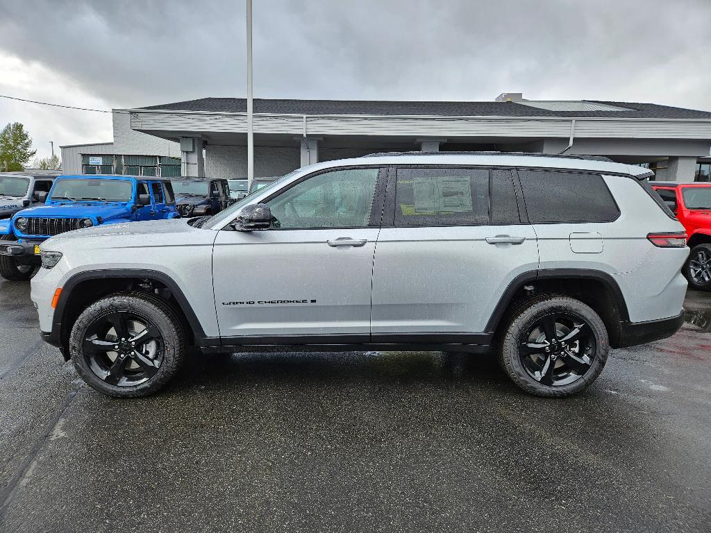 new 2024 Jeep Grand Cherokee L car, priced at $55,400