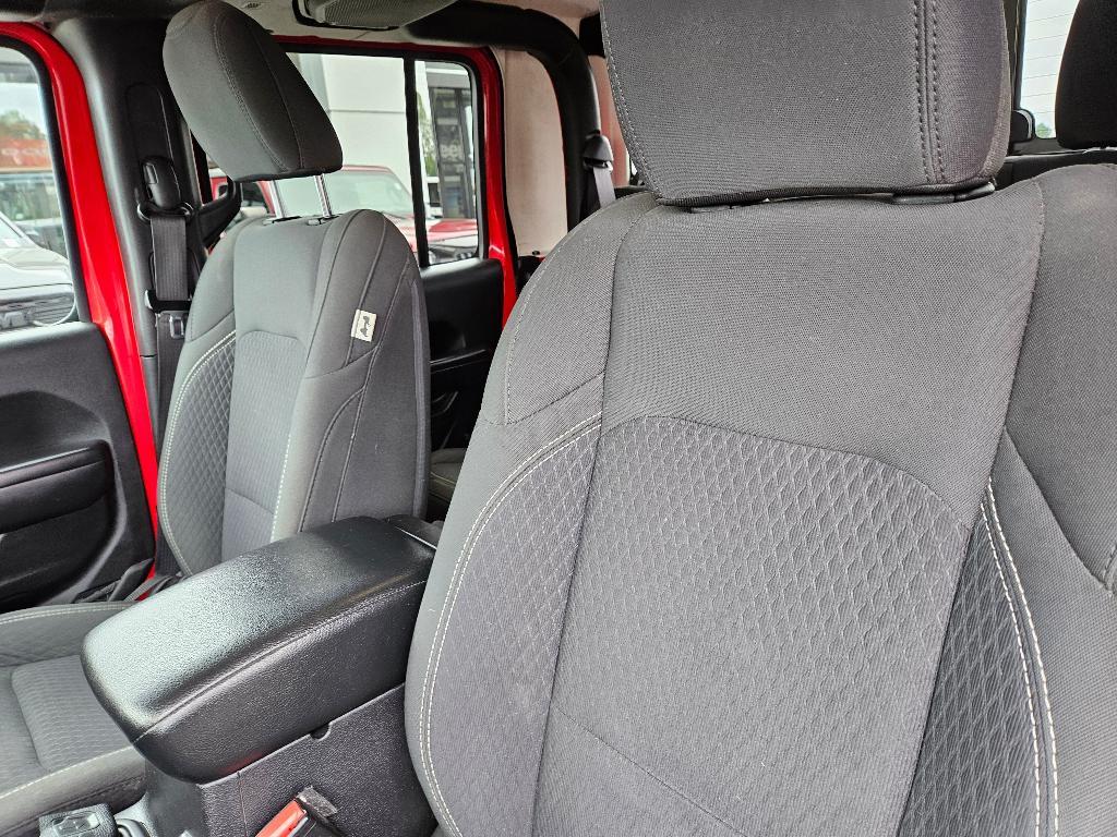 used 2021 Jeep Gladiator car, priced at $30,270