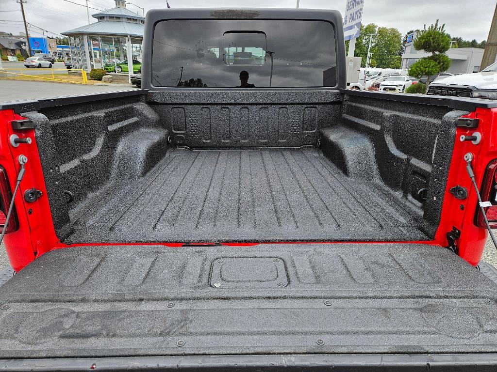 used 2021 Jeep Gladiator car, priced at $30,270