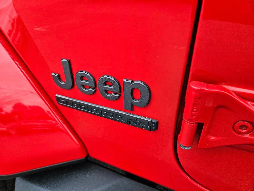 used 2021 Jeep Gladiator car, priced at $30,270