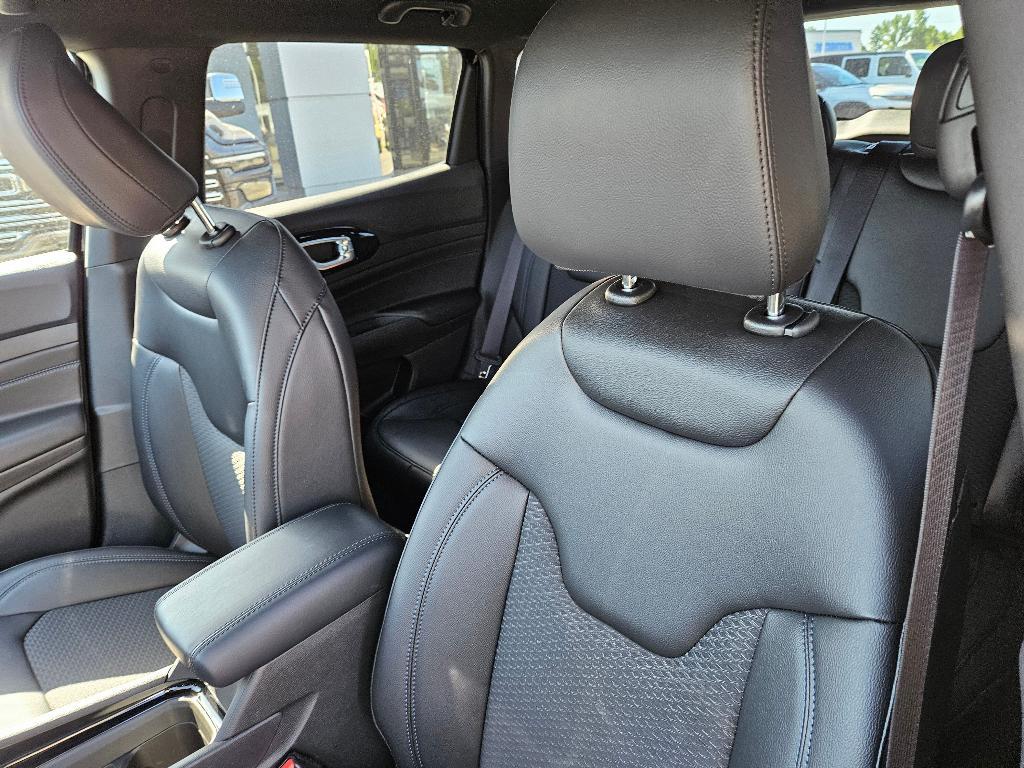 new 2025 Jeep Compass car, priced at $31,458