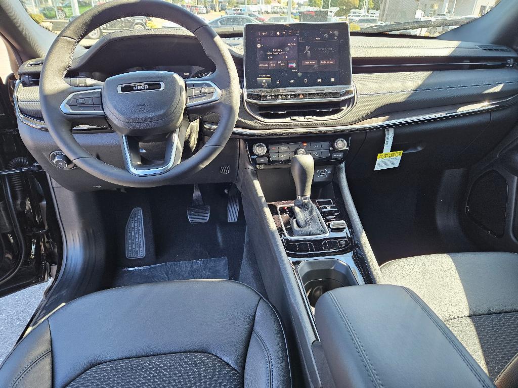 new 2025 Jeep Compass car, priced at $31,458