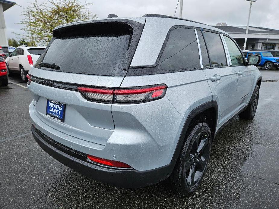 new 2024 Jeep Grand Cherokee car, priced at $44,670