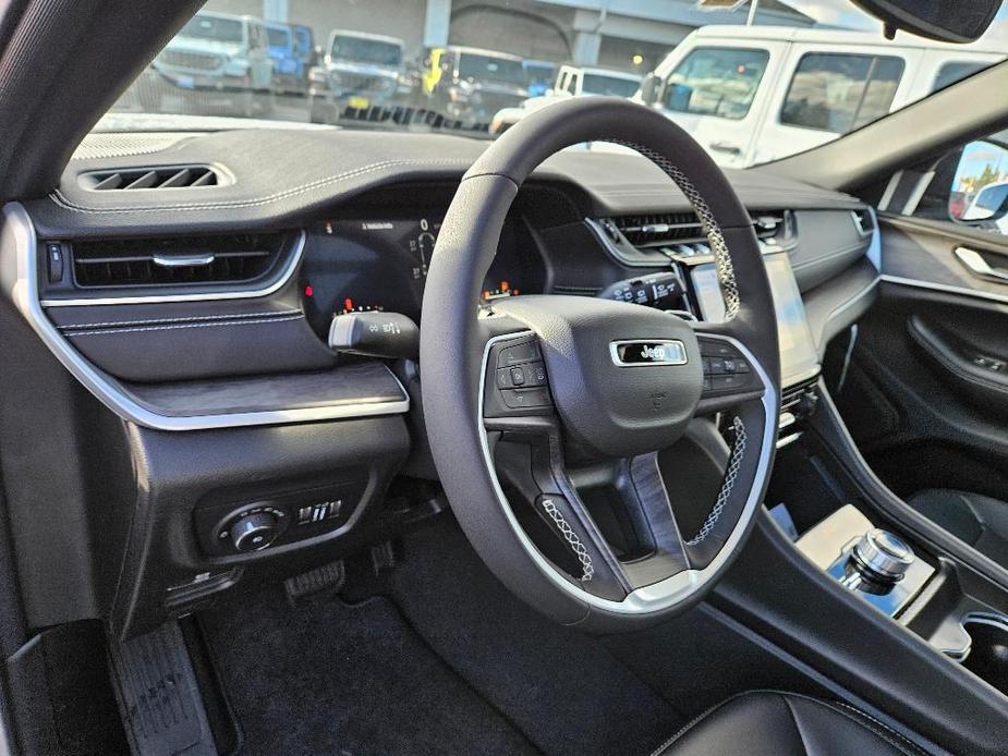 new 2024 Jeep Grand Cherokee L car, priced at $47,200