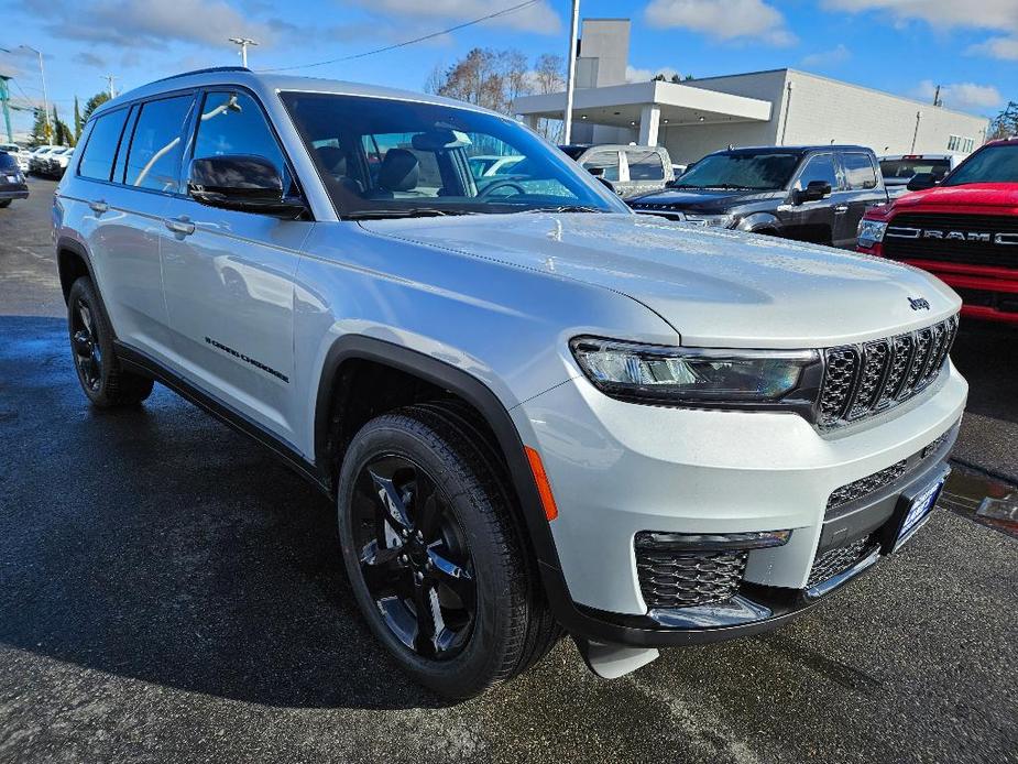 new 2024 Jeep Grand Cherokee L car, priced at $47,200