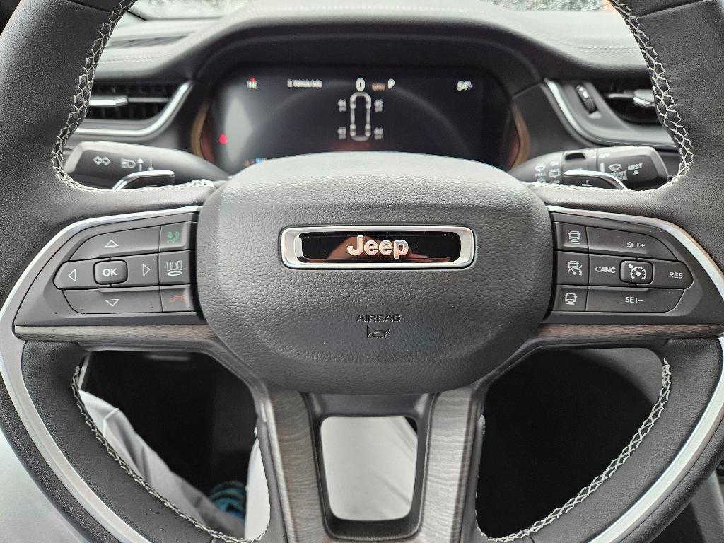 new 2024 Jeep Grand Cherokee L car, priced at $56,907