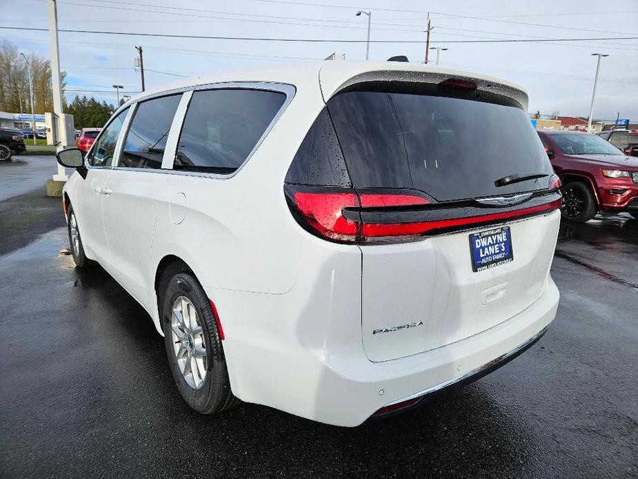 new 2025 Chrysler Pacifica car, priced at $42,145