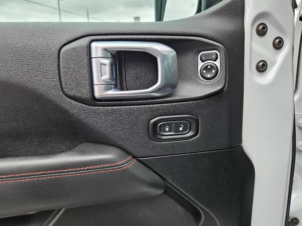 used 2021 Jeep Gladiator car, priced at $37,870