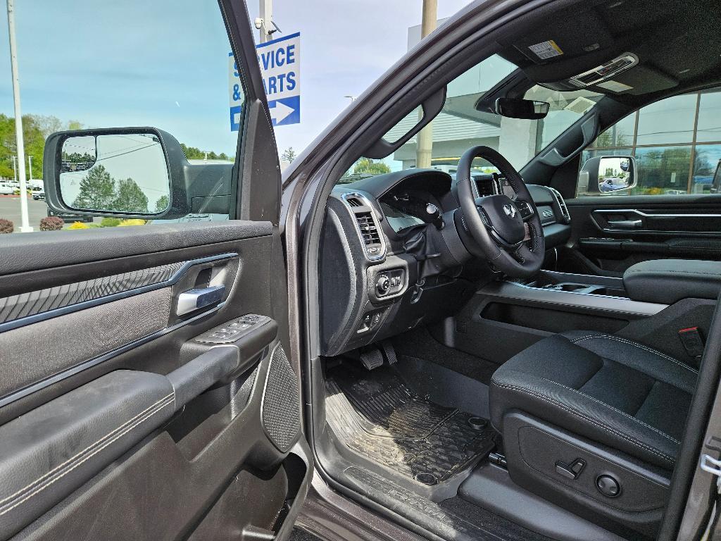 new 2025 Ram 1500 car