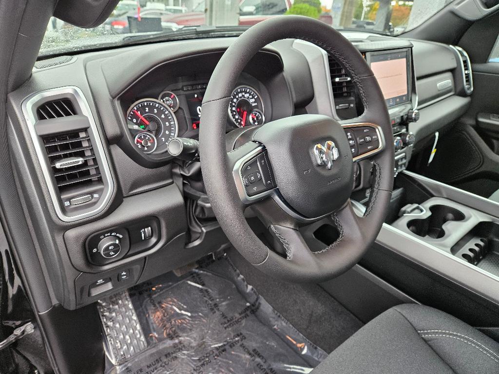 new 2025 Ram 1500 car, priced at $46,866