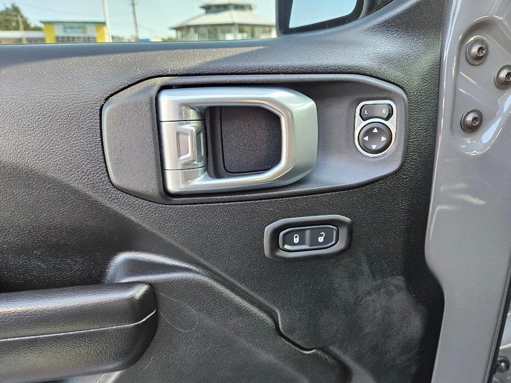 used 2021 Jeep Wrangler Unlimited car, priced at $31,770