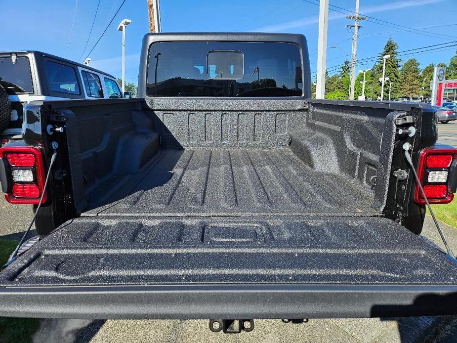 new 2024 Jeep Gladiator car, priced at $49,977