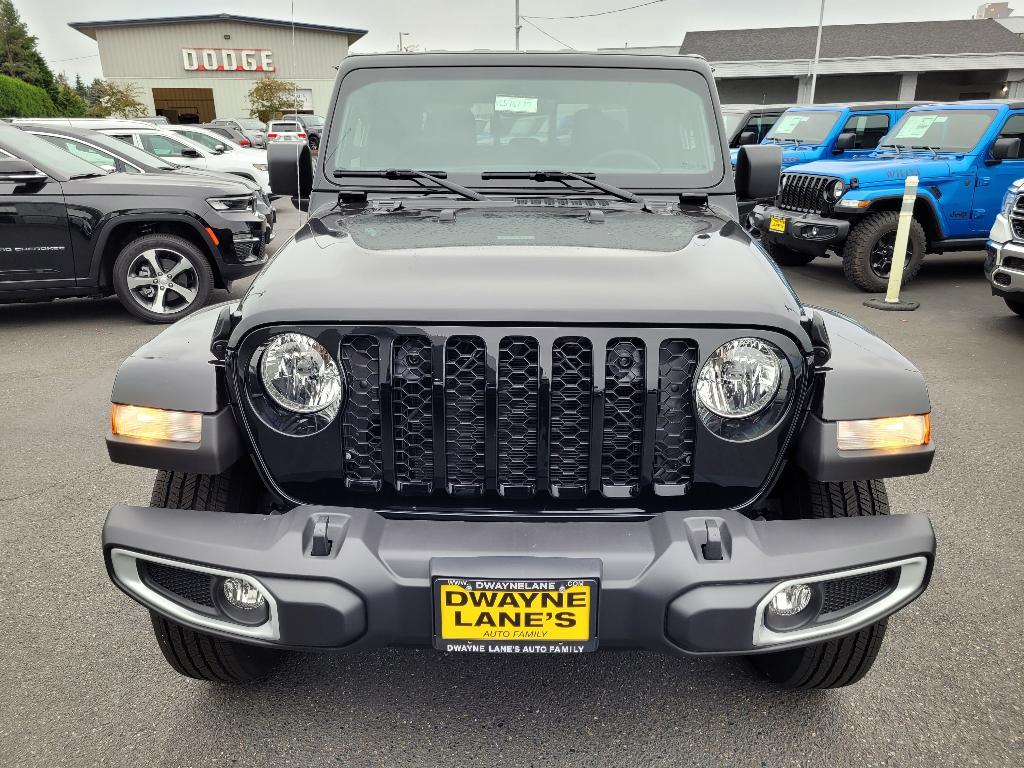 new 2023 Jeep Gladiator car, priced at $46,575