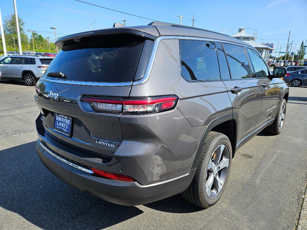 new 2024 Jeep Grand Cherokee L car, priced at $45,230