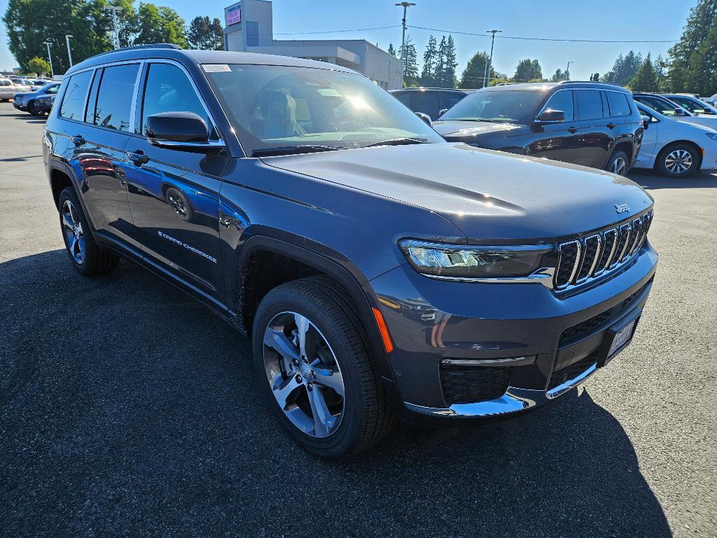 new 2024 Jeep Grand Cherokee L car, priced at $56,907