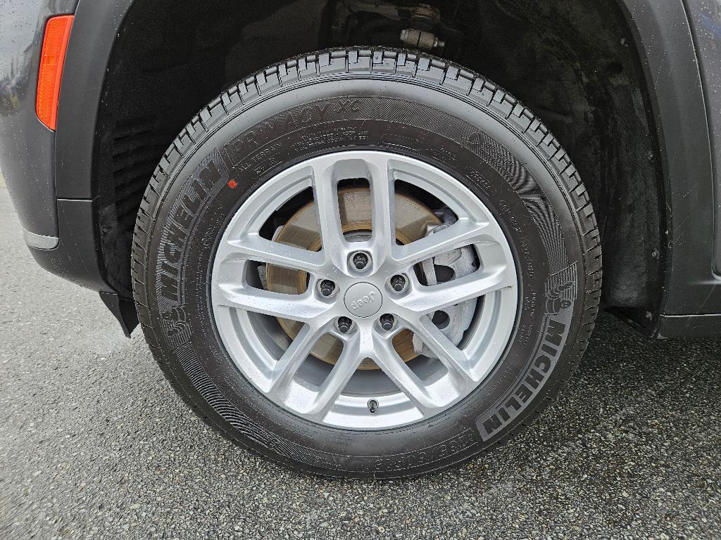 used 2022 Jeep Grand Cherokee L car, priced at $29,370