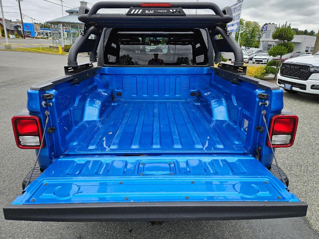 used 2021 Jeep Gladiator car, priced at $33,970