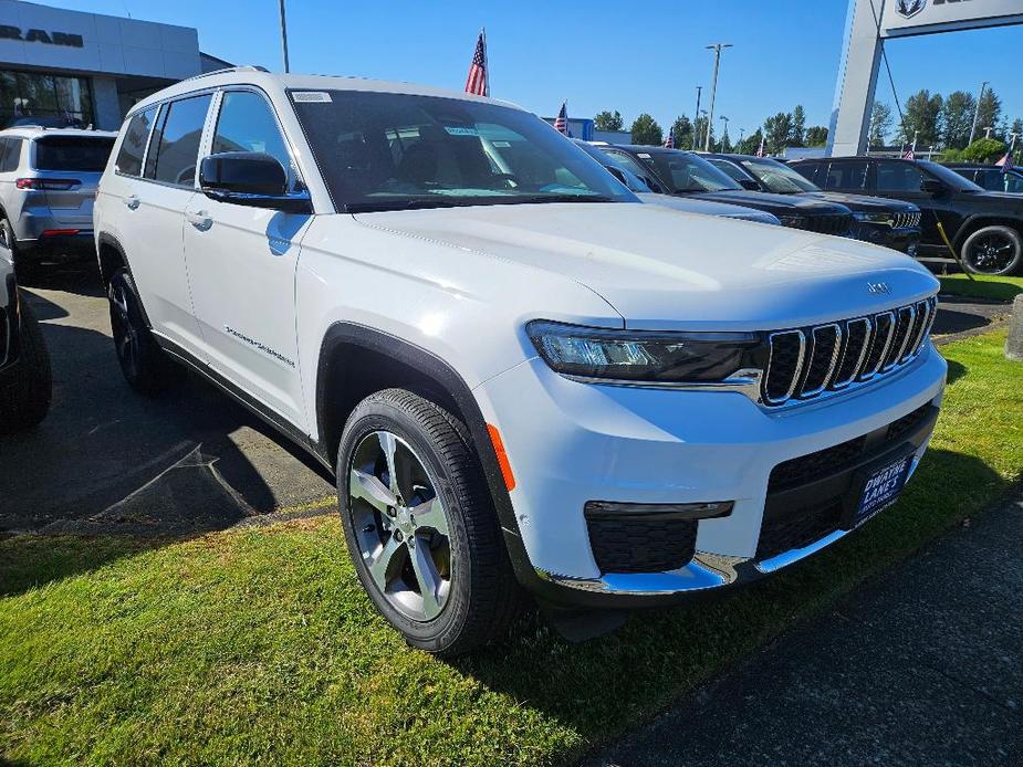 new 2024 Jeep Grand Cherokee L car, priced at $48,872