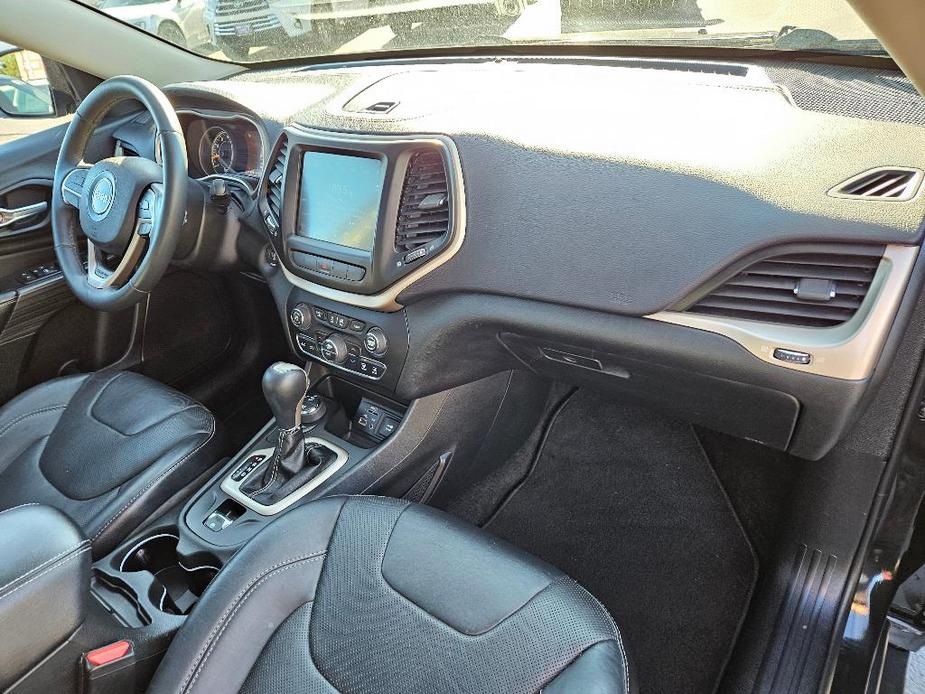 used 2015 Jeep Cherokee car, priced at $17,999