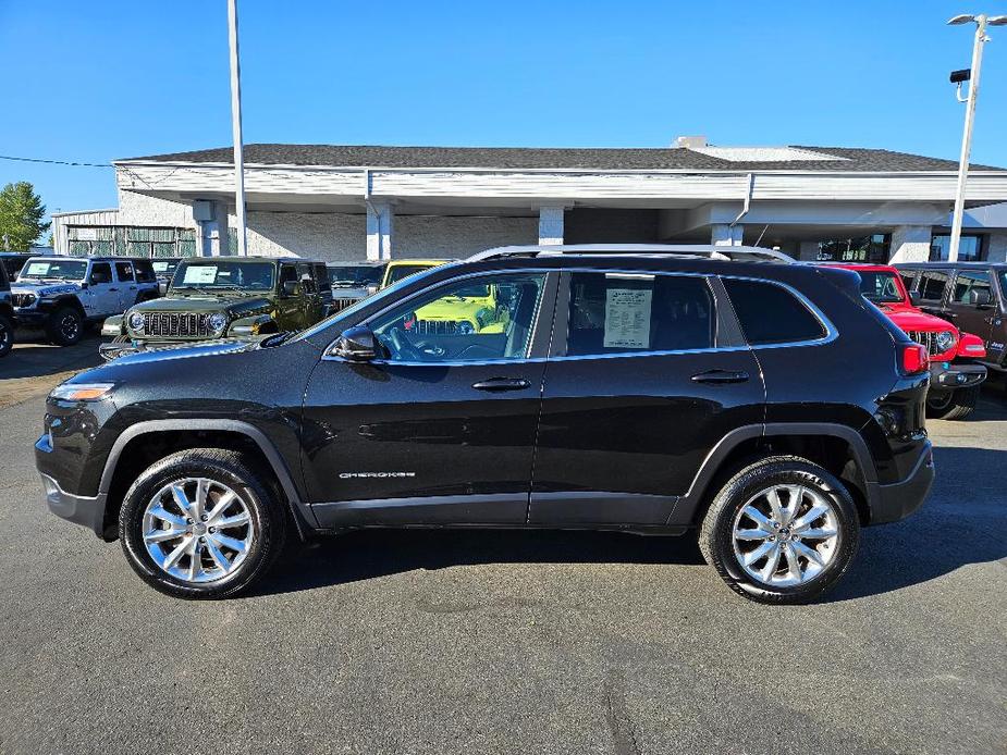 used 2015 Jeep Cherokee car, priced at $17,999