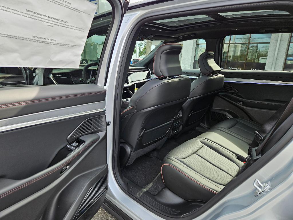 new 2025 Jeep Wagoneer S car