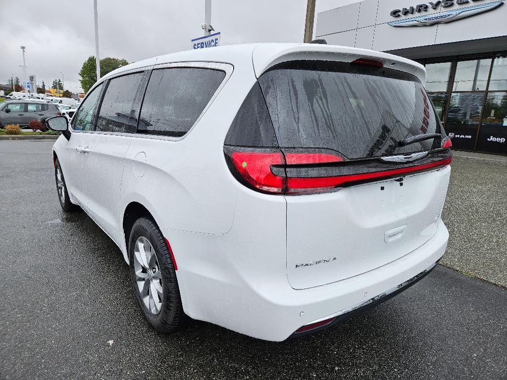 new 2026 Chrysler Pacifica car, priced at $44,635