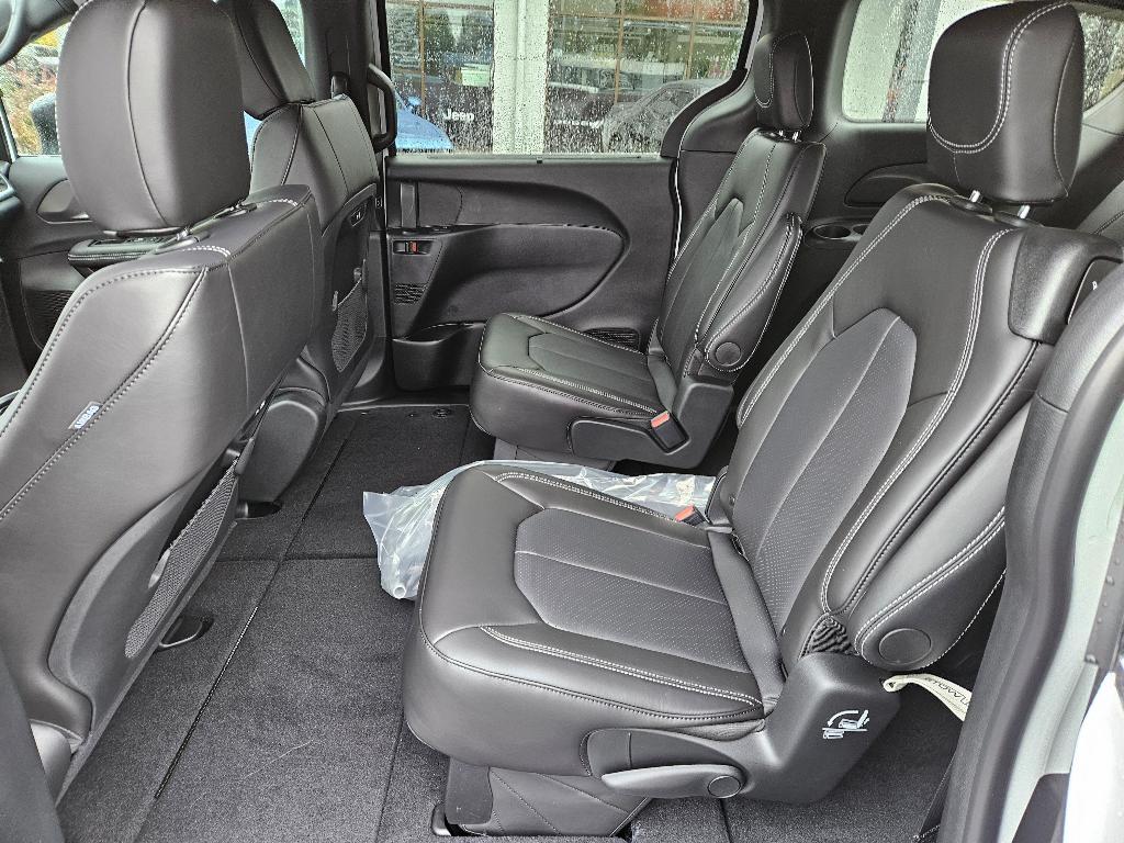 new 2026 Chrysler Pacifica car, priced at $44,635