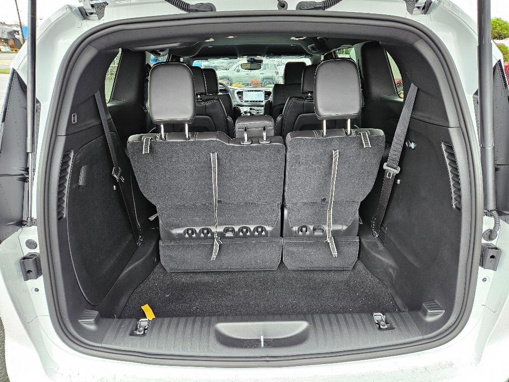 new 2026 Chrysler Pacifica car, priced at $44,635