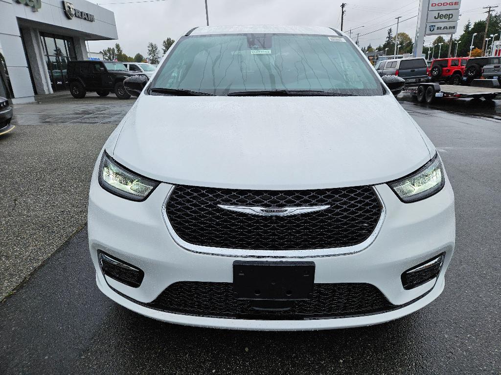 new 2026 Chrysler Pacifica car, priced at $44,635