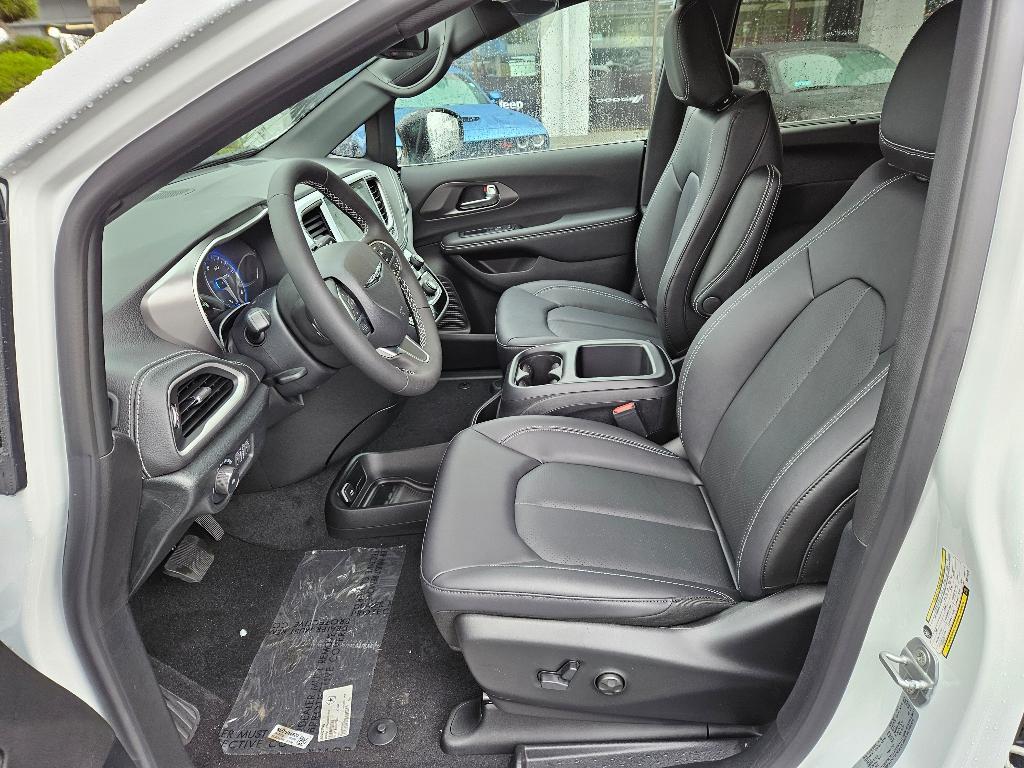 new 2026 Chrysler Pacifica car, priced at $44,635