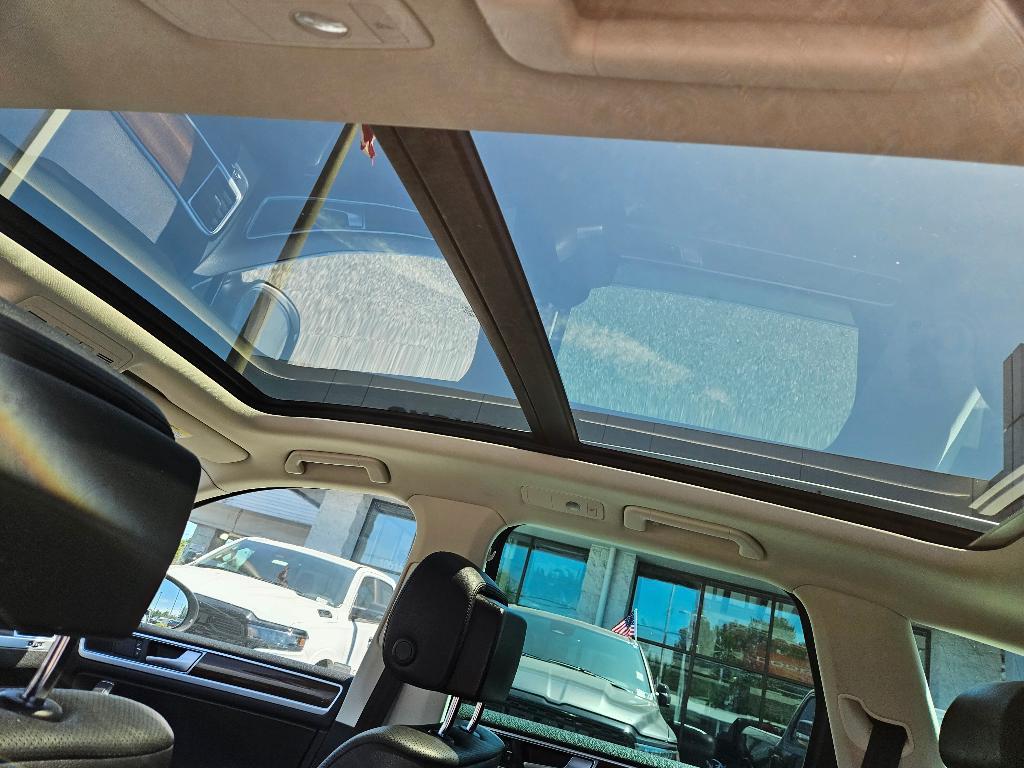 used 2016 Volkswagen Touareg car, priced at $25,770