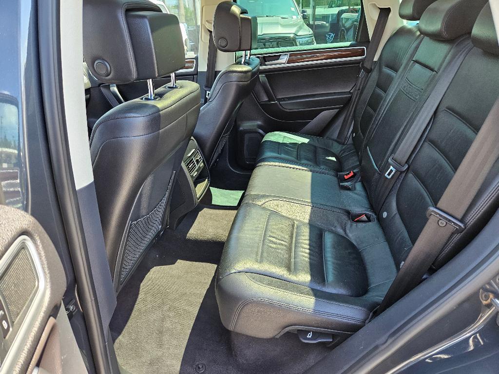 used 2016 Volkswagen Touareg car, priced at $25,770